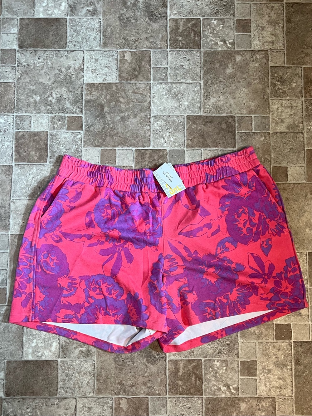 NWT 3X LuLaRoe Taylor Shorts